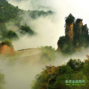 【喜樂拼團(tuán)線路】張家界、寶峰湖、天門山、天子山、猛洞河漂流三晚四日游